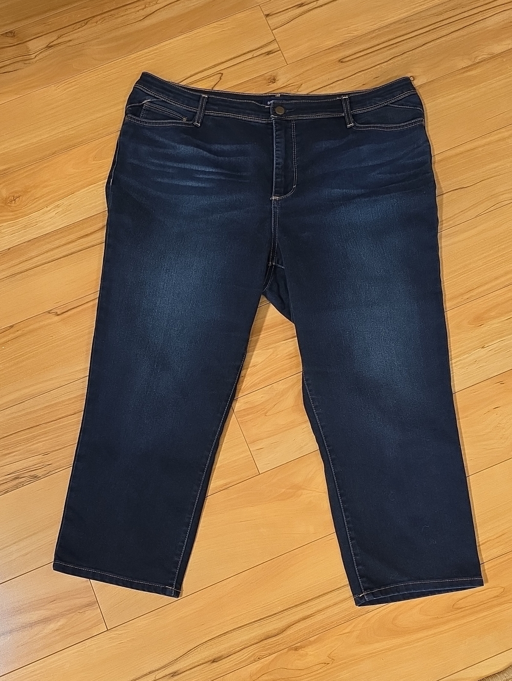 Bandolino "selene" Deep Blue Denim Jean Capris Size 16